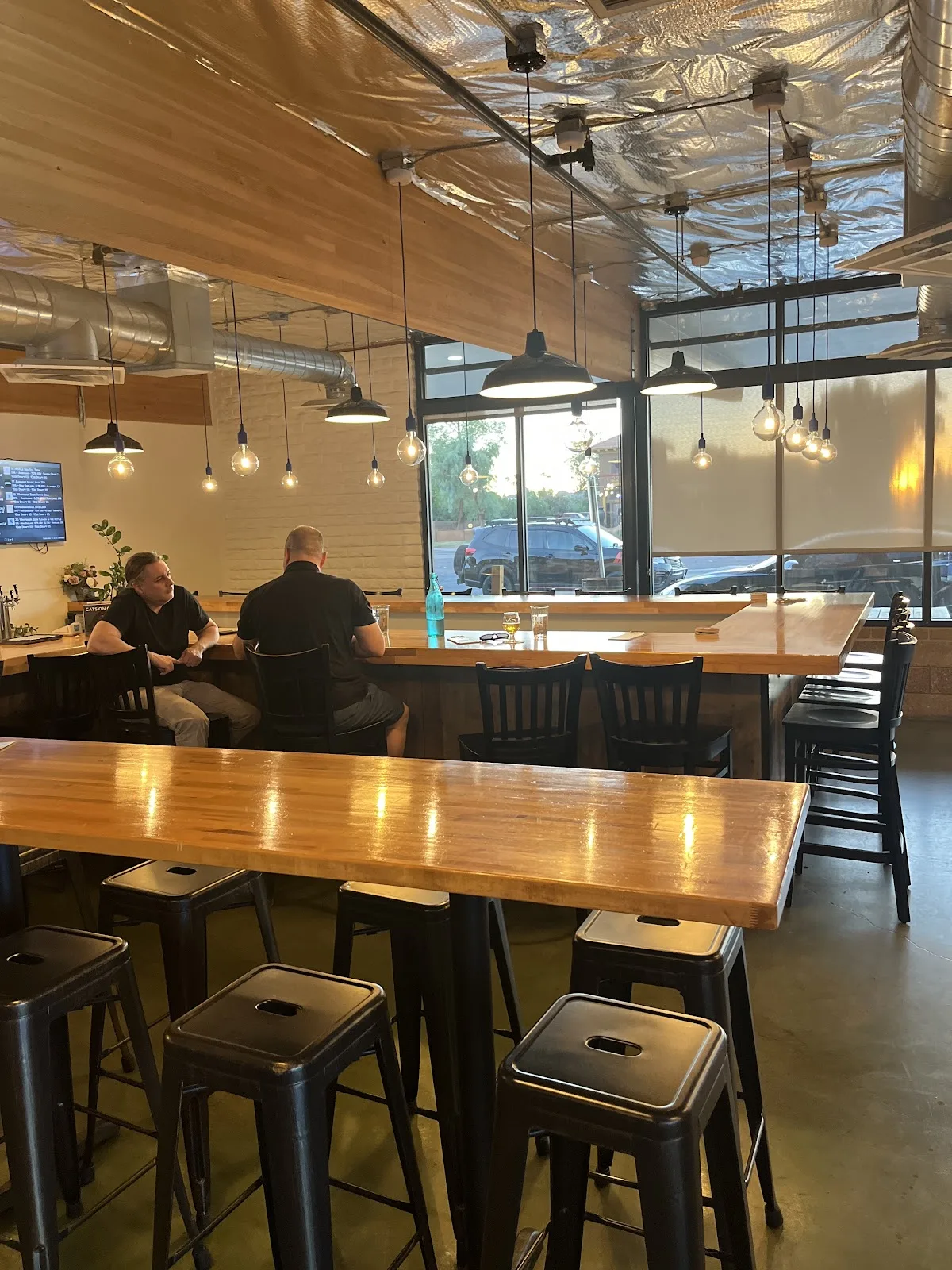 Rift Wine Bar & Taphouse